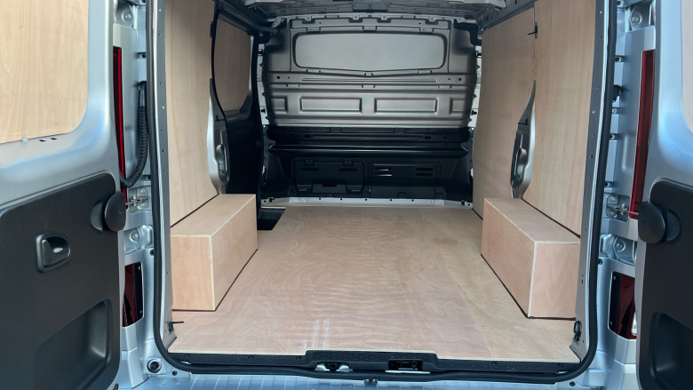 Renault Trafic Swb Diesel SL30 Blue dCi 130 Extra [Safety] Van